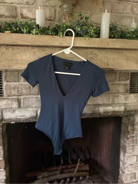 House of Harlow 1960 Deep Blue V-Neck Short Sleeve Bodysuit